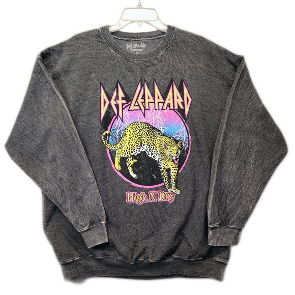 def leppard Sweaters - Def Leppard "High N' Dry" Vintage-Style Graphic Sweatshirt sz L